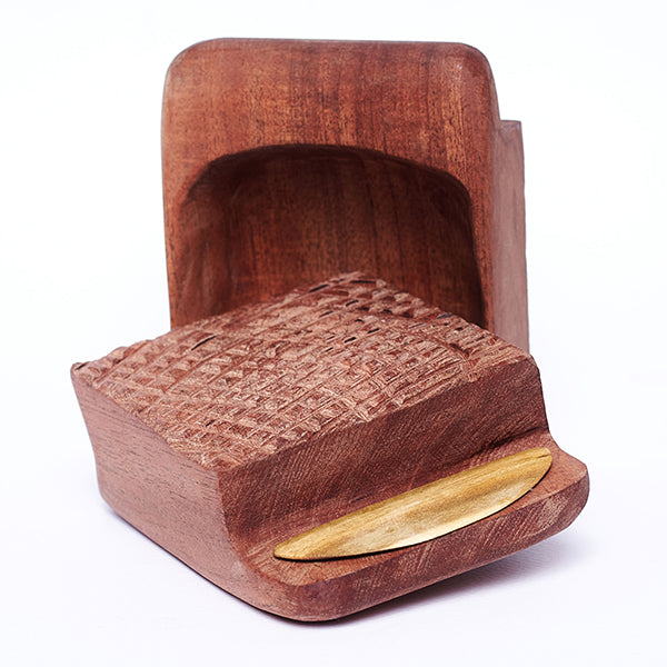 Dua Kukuo Wood Dish w/ Samina Black Soap - nkubarcompany